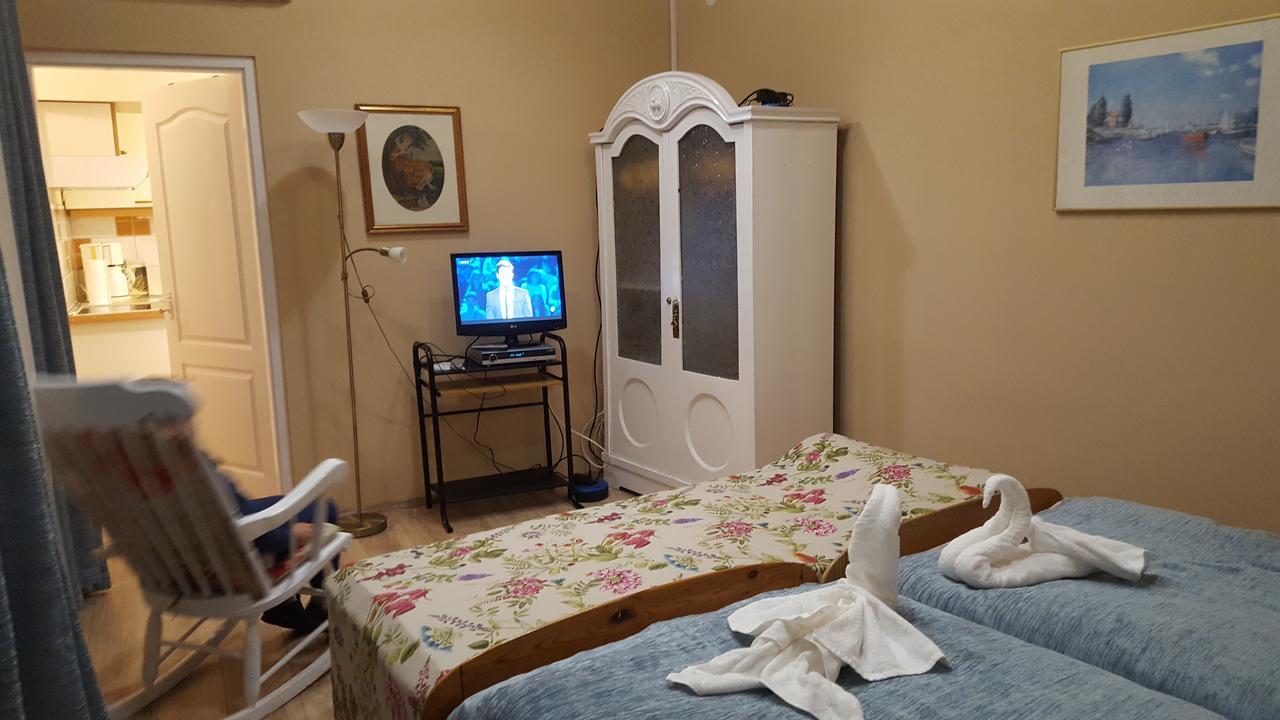 Hangulat Vendeghaz Apartmanok Orosháza Dış mekan fotoğraf