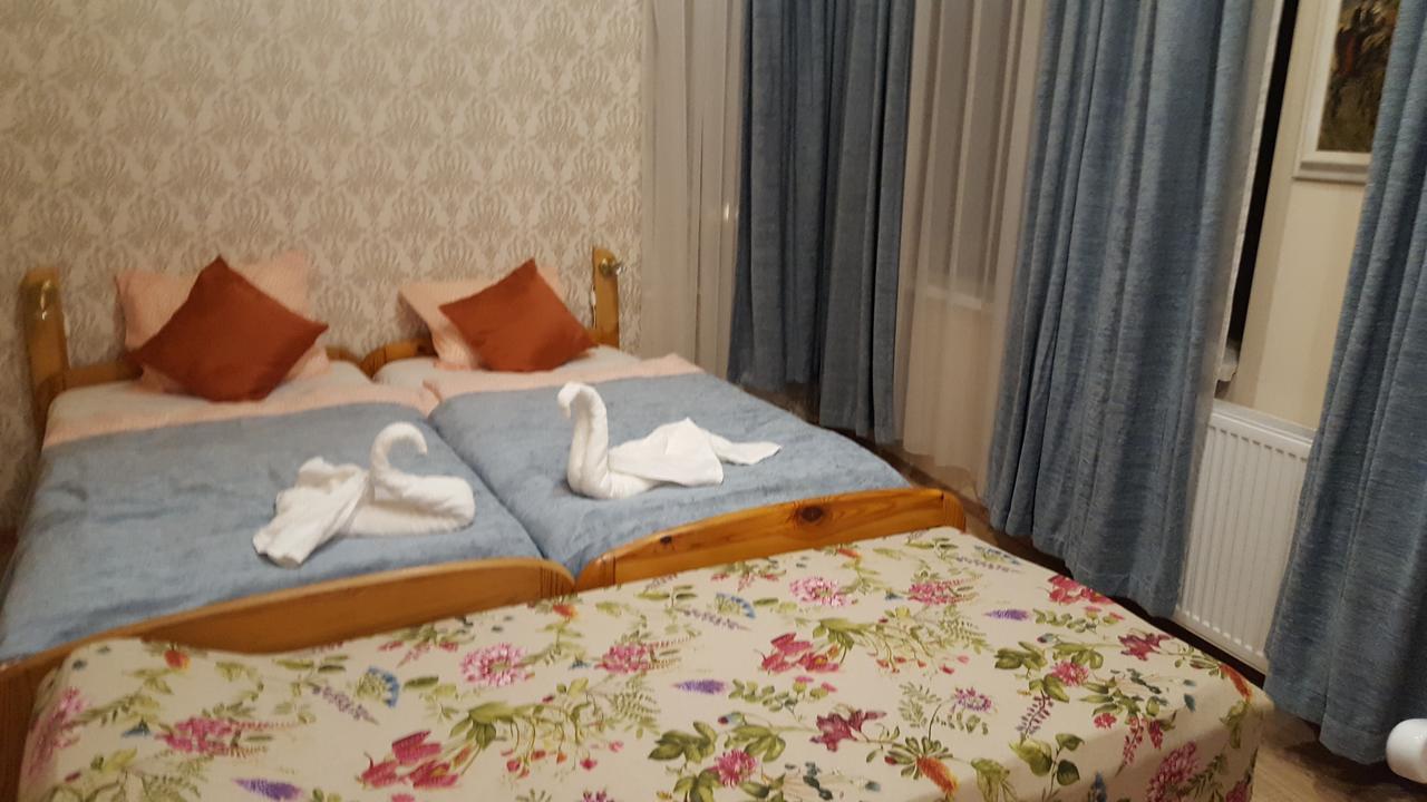 Hangulat Vendeghaz Apartmanok Orosháza Dış mekan fotoğraf