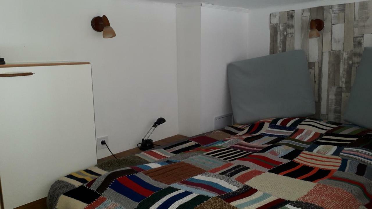 Hangulat Vendeghaz Apartmanok Orosháza Dış mekan fotoğraf