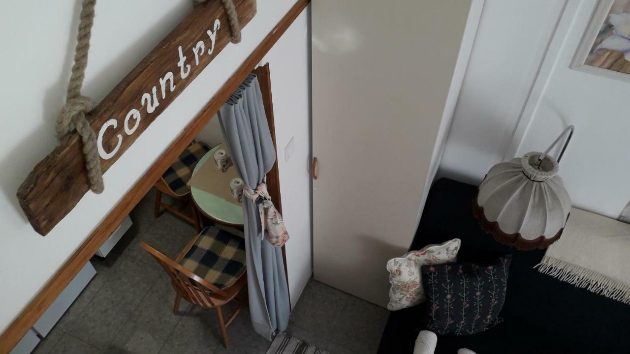 Hangulat Vendeghaz Apartmanok Orosháza Dış mekan fotoğraf