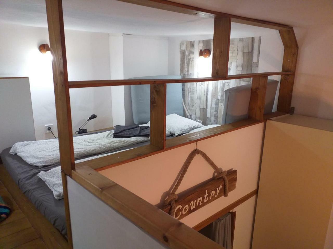 Hangulat Vendeghaz Apartmanok Orosháza Dış mekan fotoğraf